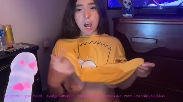[Chaturbate] Avangelinefunn99 (avangelinefunn99) Live Stream May 17, 2026 (1080p) Video
